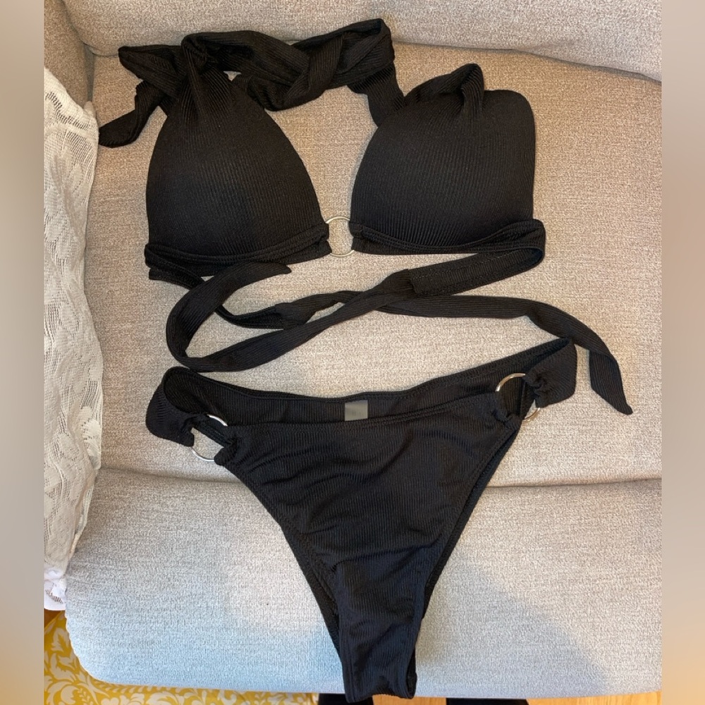 Black Bikini Set